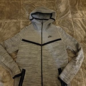 NIKE TECH KNIT JACKET
